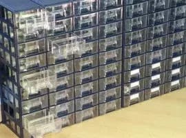 Tiroirs plastiques universels A1 - utilisé